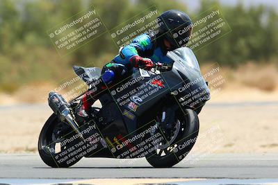 media/May-15-2022-SoCal Trackdays (Sun) [[33a09aef31]]/Turn 7 (1145am)/